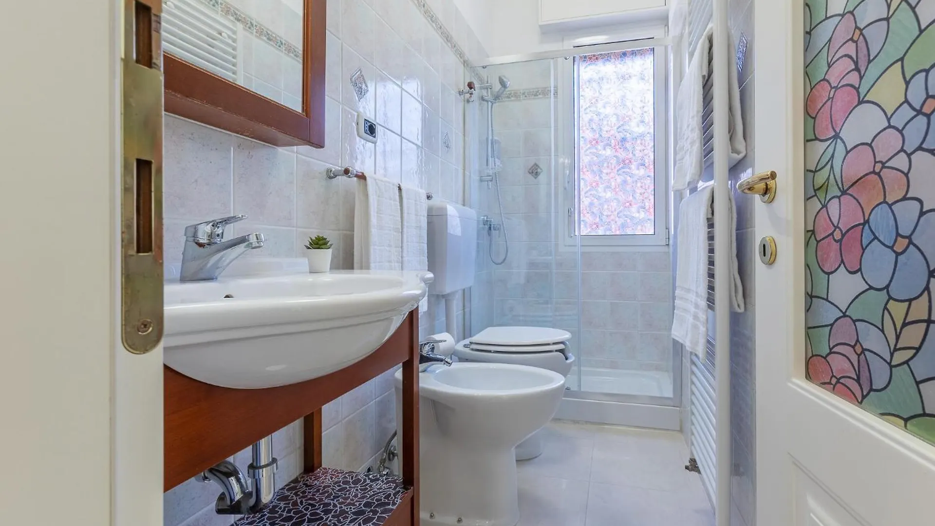 A Casa Di Norma E Oriano - Apartment With Netflix Bologna 0*,